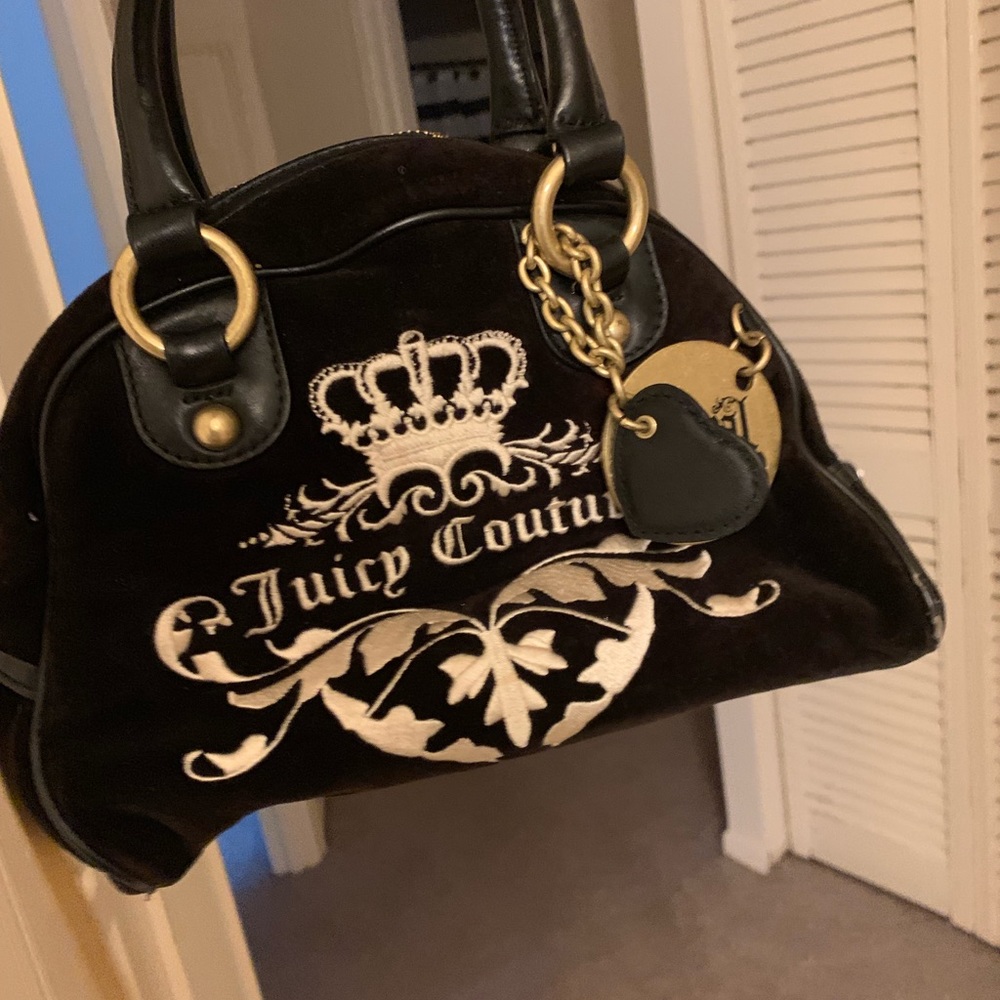Small black and white Juicy Couture purse
